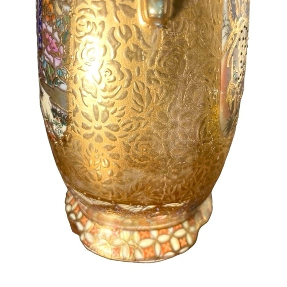 Vintage Satsuma Hand Painted Gold
Gilded Vase. Geisha ladies on both sides. - Picture 9 of 15